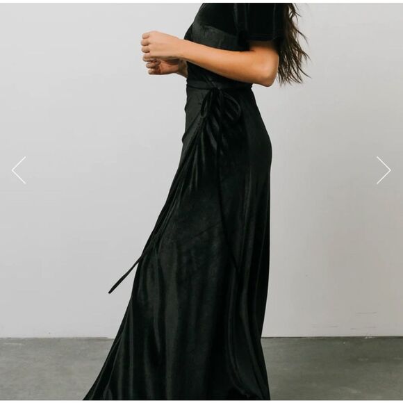 Baltic Born Meghan Velvet Wrap Maxi Dress in black size XL Wedding Prom Witchy - Picture 2 of 5